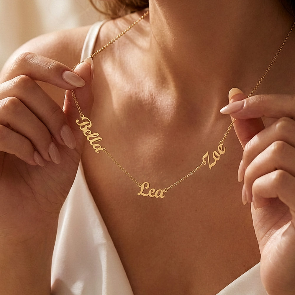 LET MOM WEAR YOUR NAME AROUND HER NECK